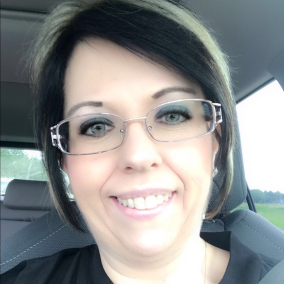 Meet your Posher, Nancy - Picture 1 of 1